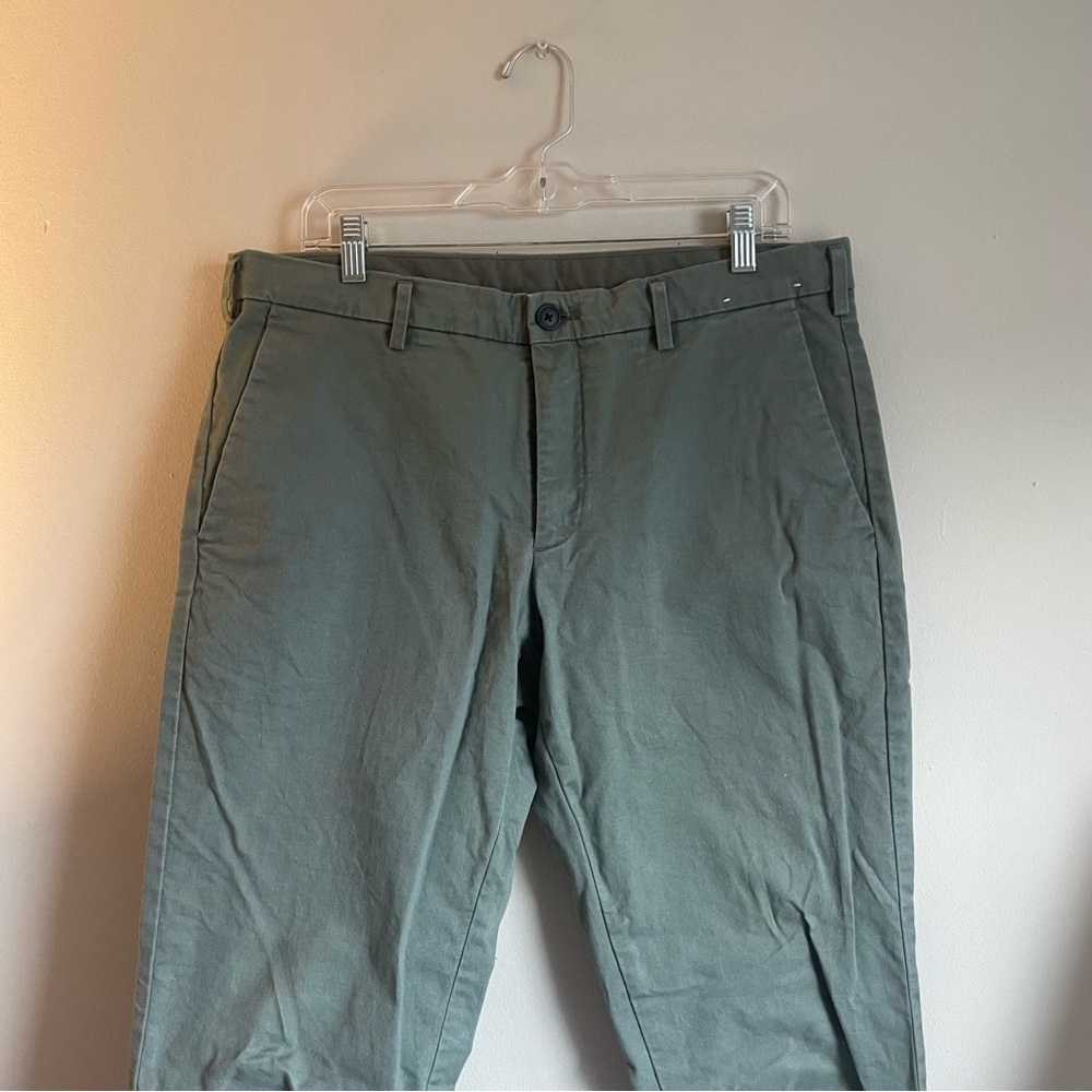 Uniqlo Green Chino Pants with Straight Leg